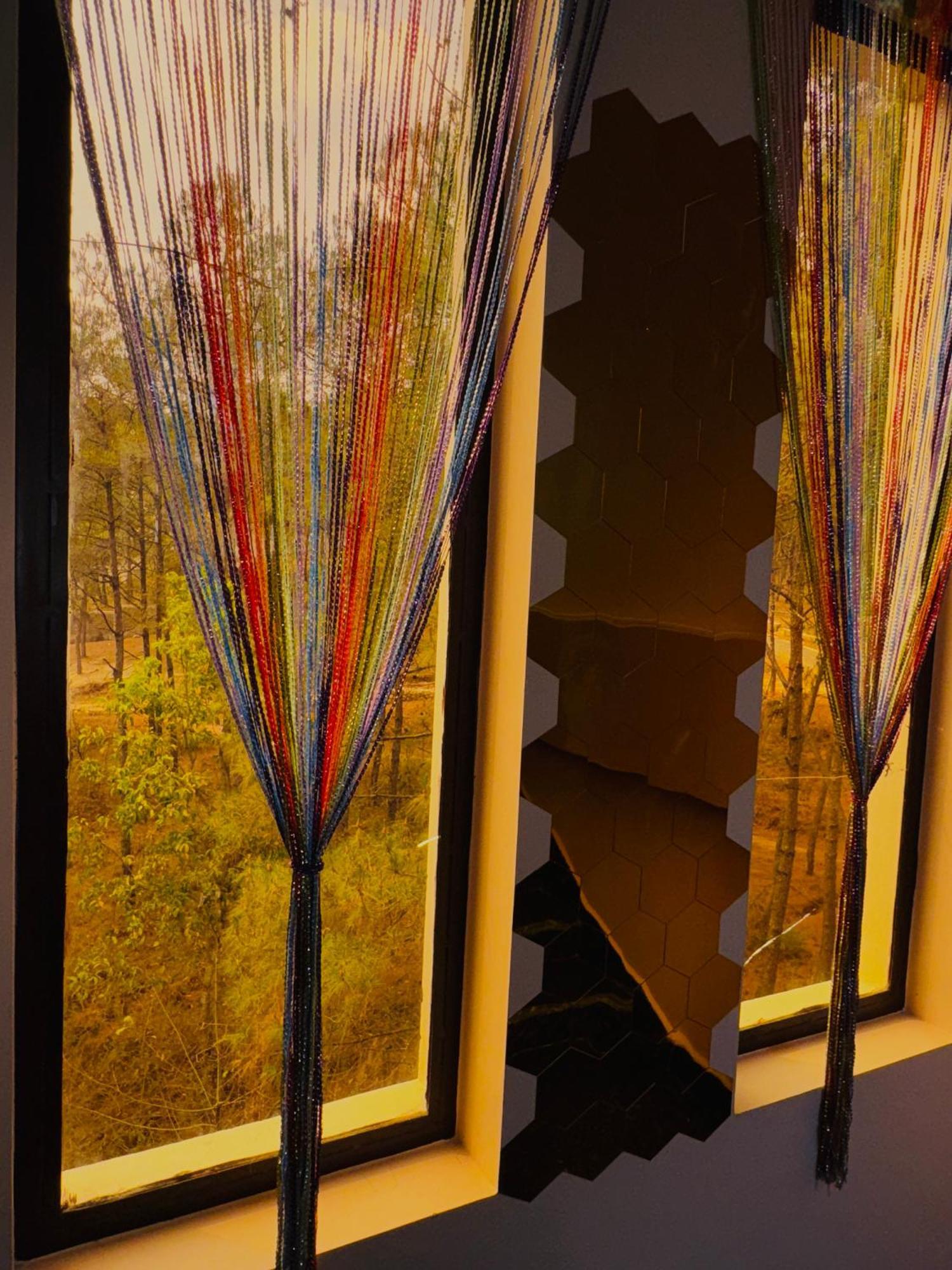 Xtsy Travellers Hostel ชิลลอง ภายนอก รูปภาพ